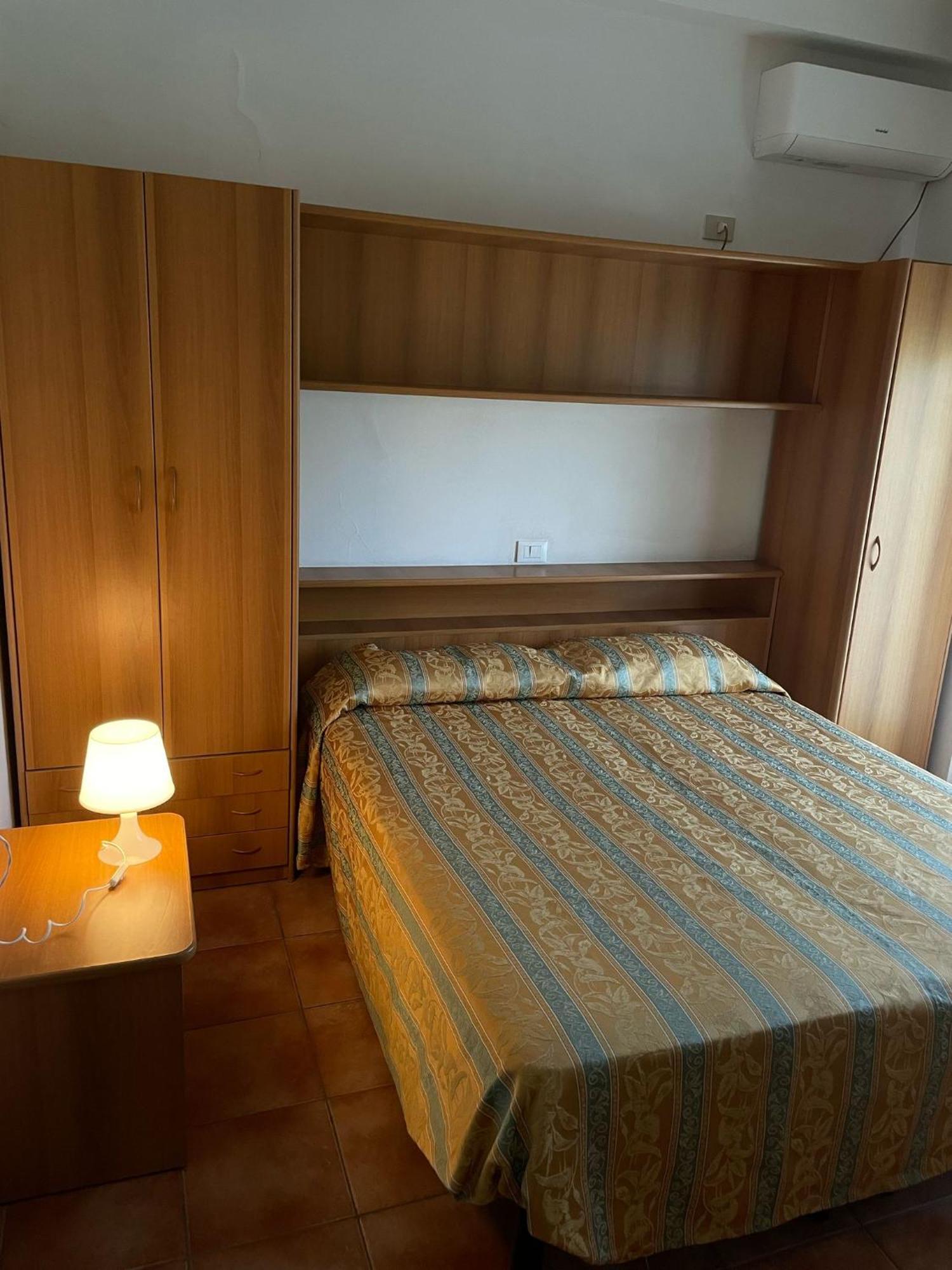 Hotel Zeus Lido di Classe Kültér fotó